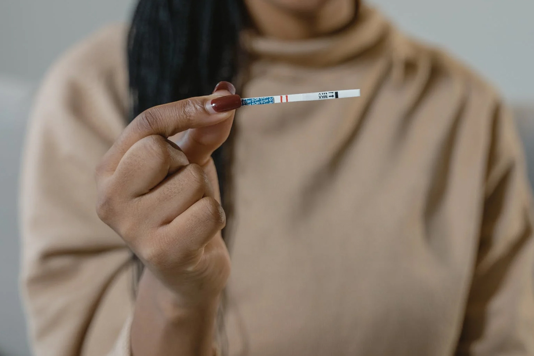 三个月代生宝宝抬头不稳，家长如何应对与处理